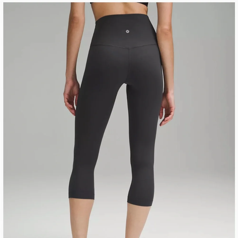 Lululemon Align leggings 21” - Picture 2 of 8